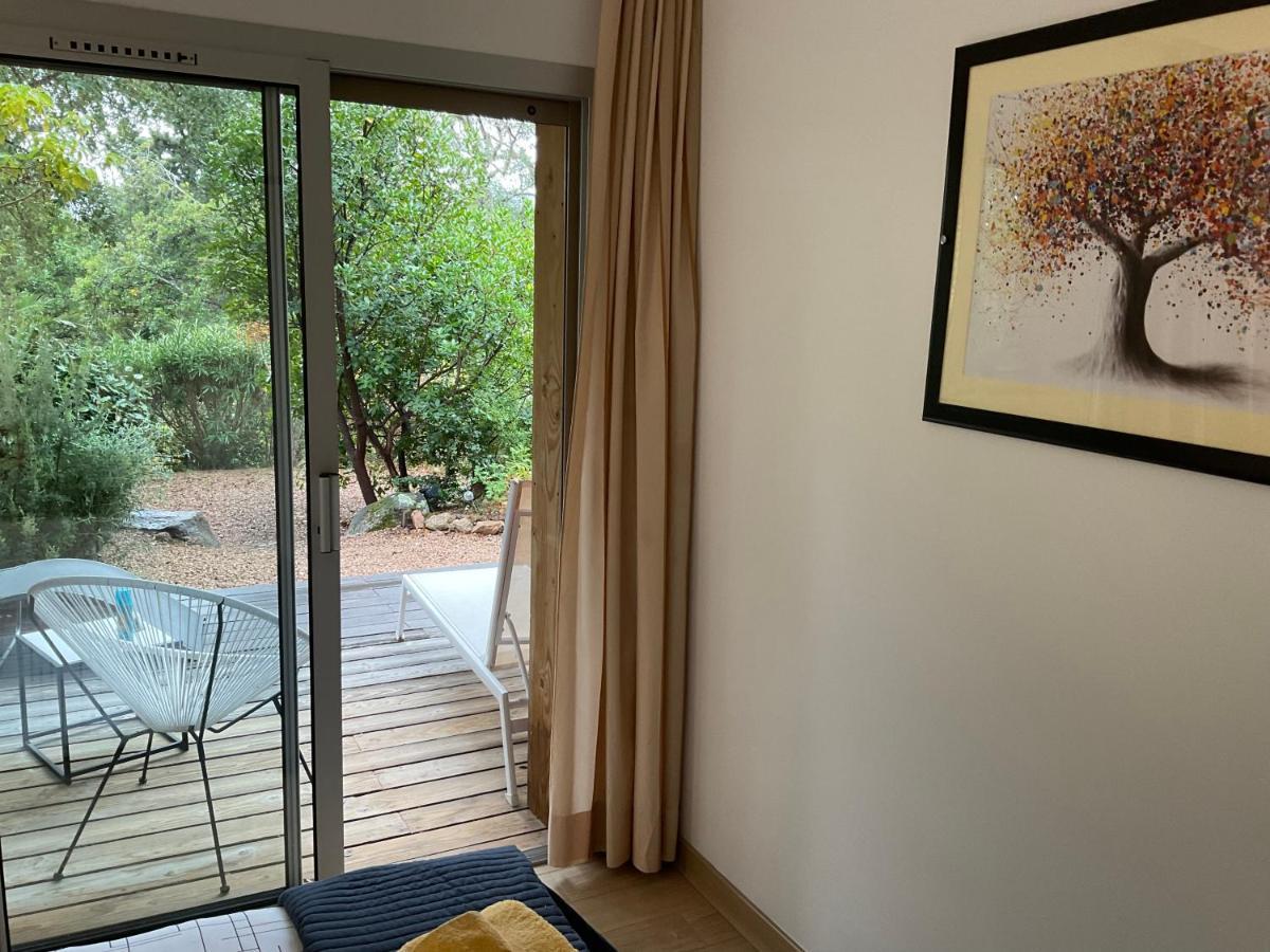 Residence Cala Sultana -Baie Santa Giulia - Rez Jardin 1Ere Ligne 포르토베쉬오 외부 사진
